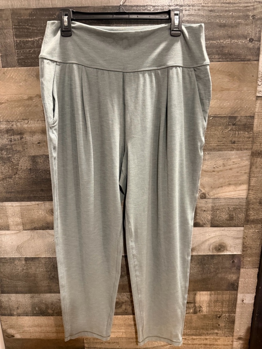 Athleta Light Sage Straight-Leg Pull-On Pants